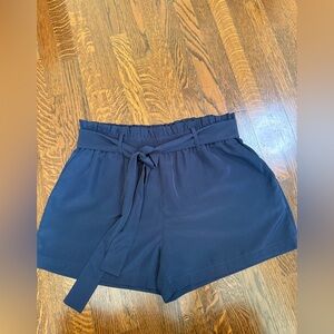 Michael Kors Paper Bag Shorts L